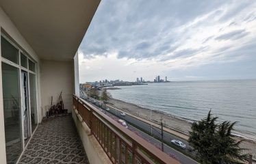 Квартира у самого моря, с прекрасным видом на Батуми!